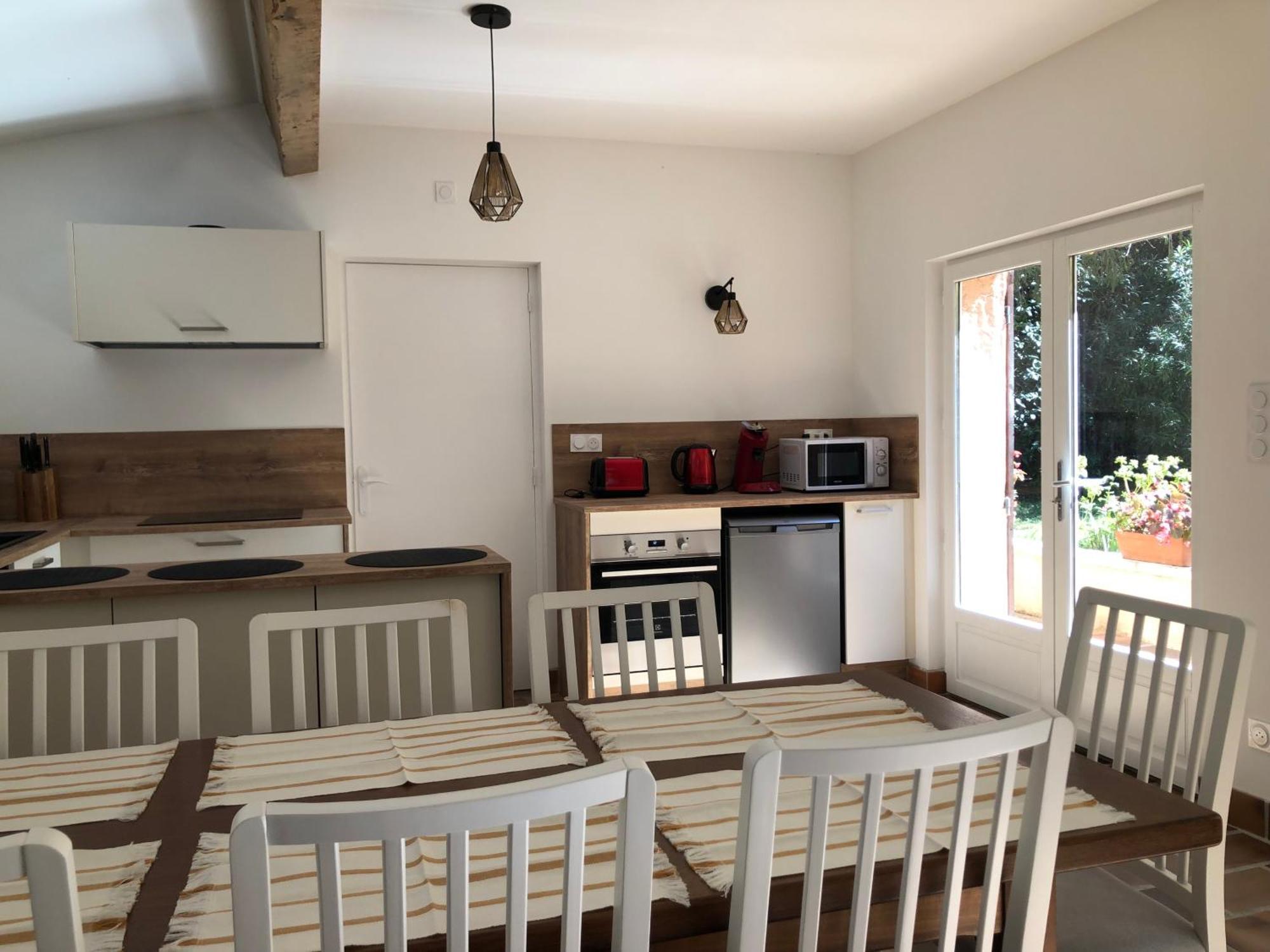 Gite En Provence Dans Grand Jardin Avec Piscine Partagee Cornillon-Confoux Εξωτερικό φωτογραφία