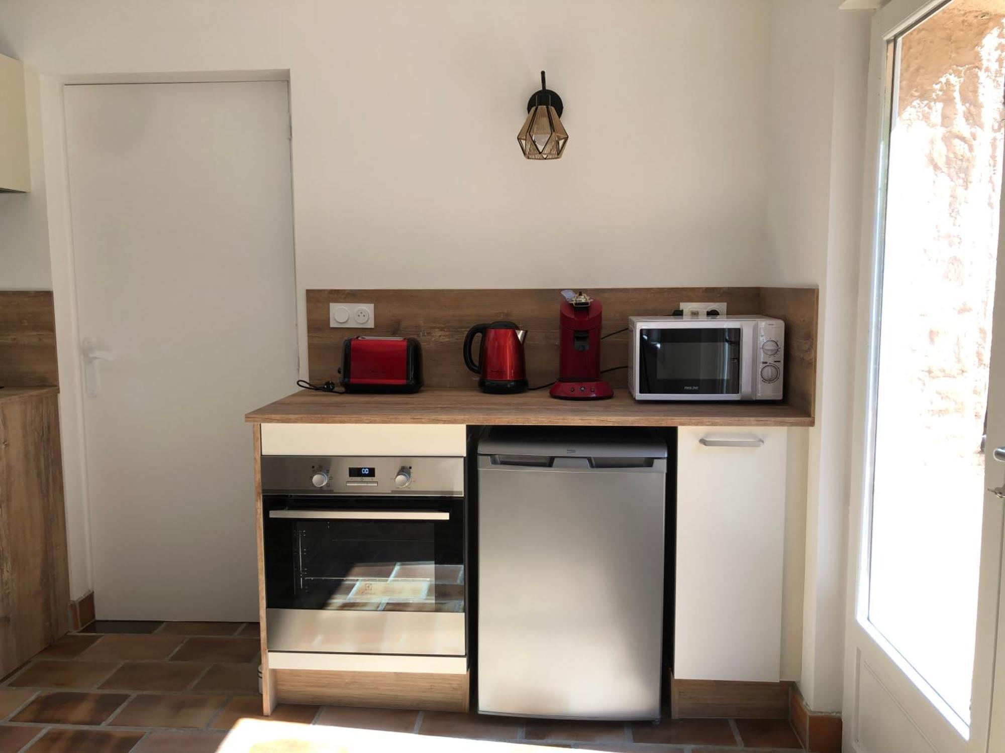 Gite En Provence Dans Grand Jardin Avec Piscine Partagee Cornillon-Confoux Εξωτερικό φωτογραφία
