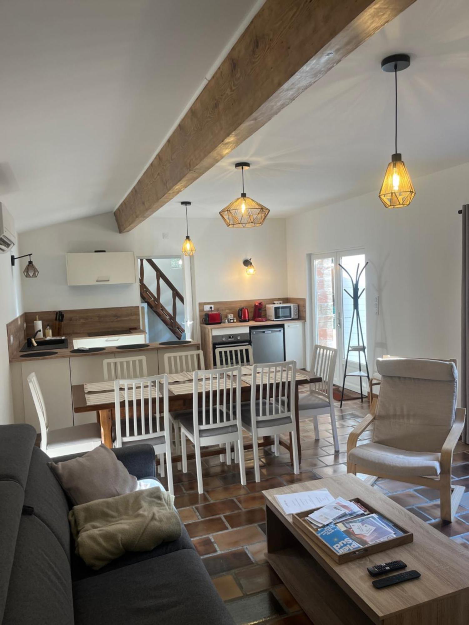 Gite En Provence Dans Grand Jardin Avec Piscine Partagee Cornillon-Confoux Εξωτερικό φωτογραφία