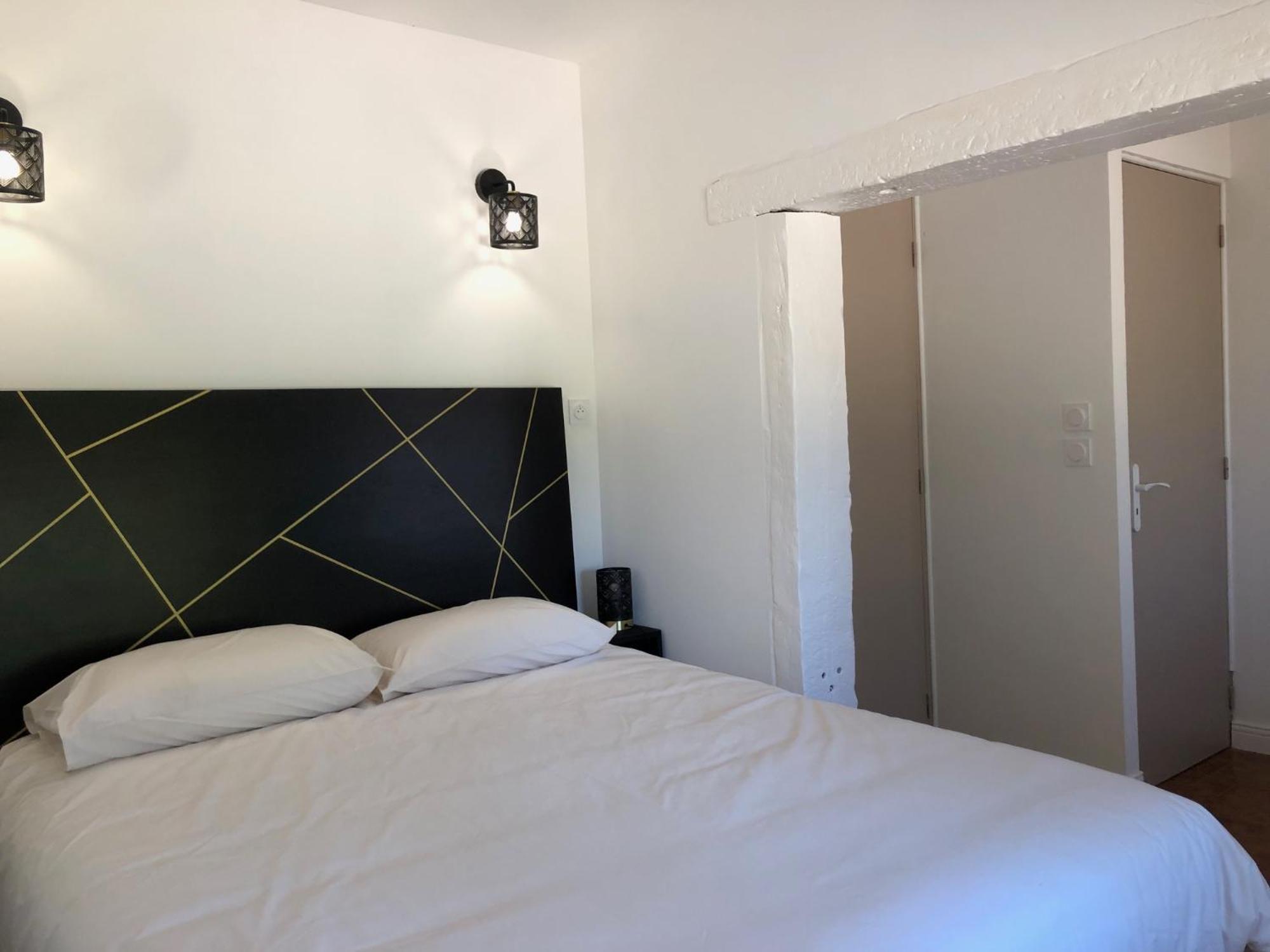 Gite En Provence Dans Grand Jardin Avec Piscine Partagee Cornillon-Confoux Εξωτερικό φωτογραφία